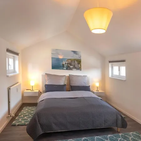 Sweethome - Maisonette Apartment, Parkplatz, Wifi, Naehe Zentrum Апартаменты