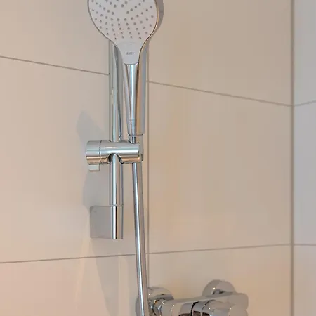 Sweethome - Maisonette Apartment, Parkplatz, Wifi, Naehe Zentrum *