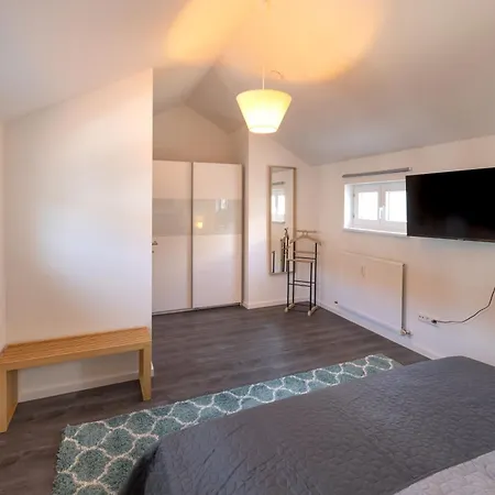 Апартаменты Sweethome - Maisonette Apartment, Parkplatz, Wifi, Naehe Zentrum