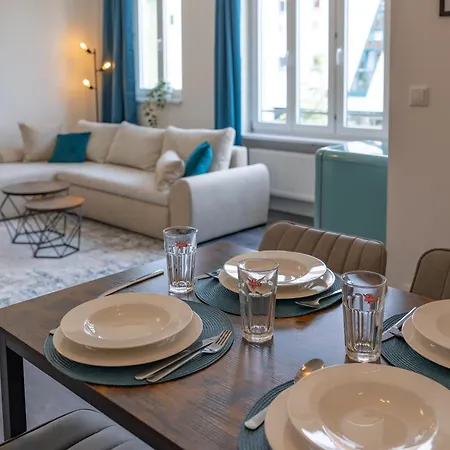 Апартаменты Sweethome - Maisonette Apartment, Parkplatz, Wifi, Naehe Zentrum Фюрстенфельдбрукк