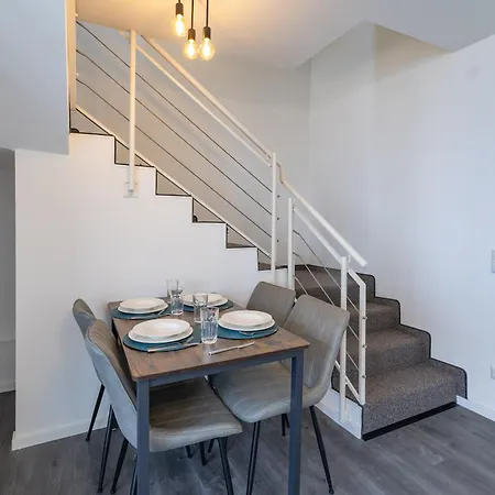 Sweethome - Maisonette Apartment, Parkplatz, Wifi, Naehe Zentrum * Фюрстенфельдбрукк