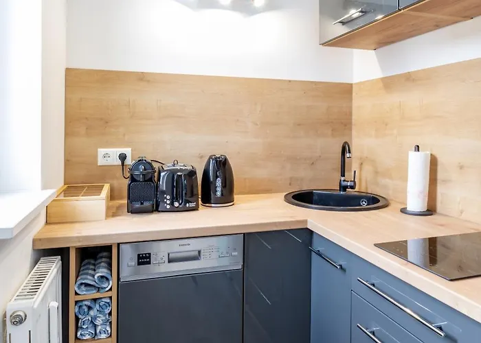 Apartment Sweethome - Maisonette Apartment, Parkplatz, Wifi, Naehe Zentrum